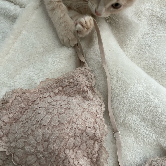 -Aerie Bralette - Picture 2 of 4